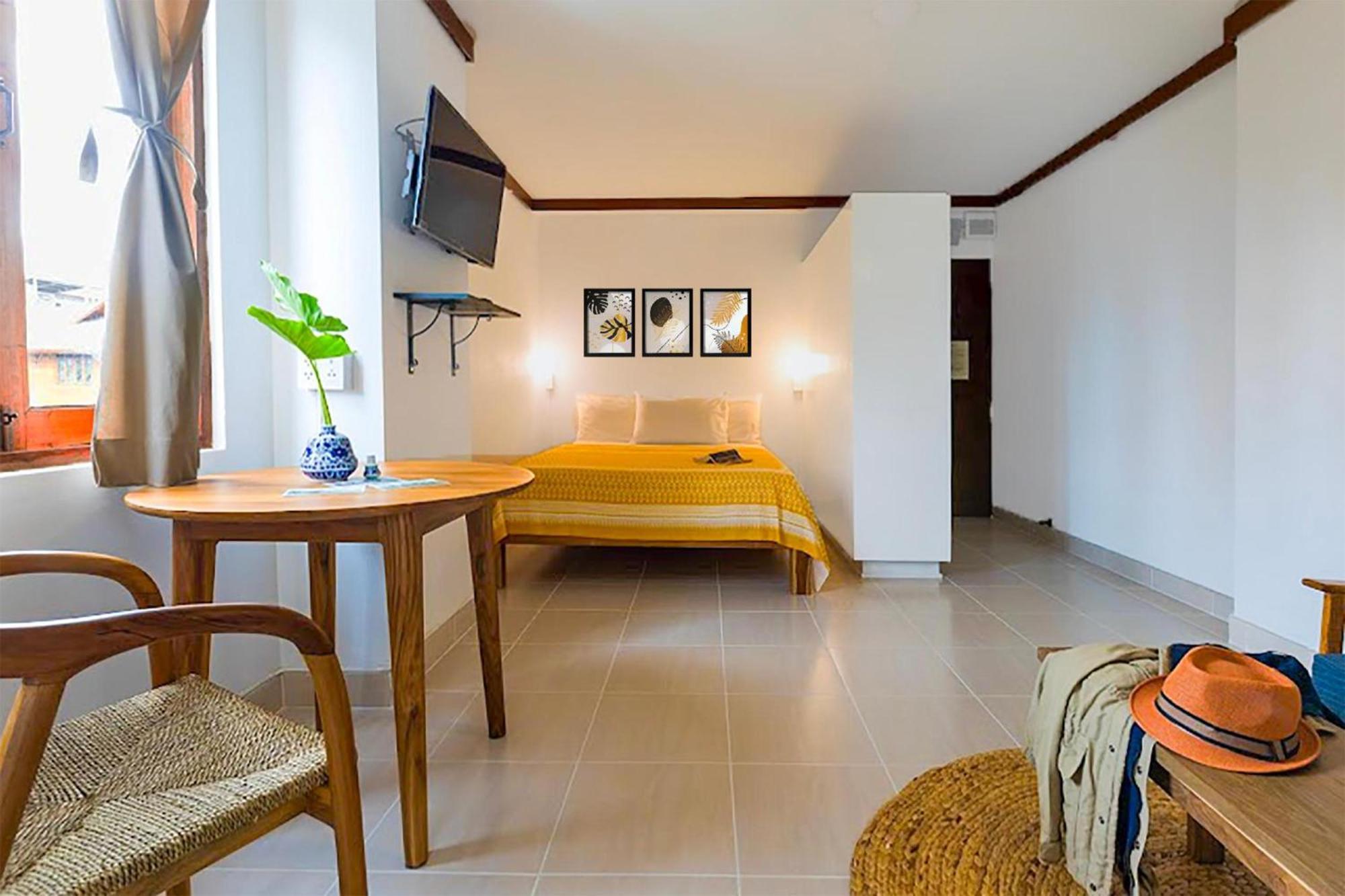 Collection O Howard Square Boutique Hotel Бангкок Екстер'єр фото