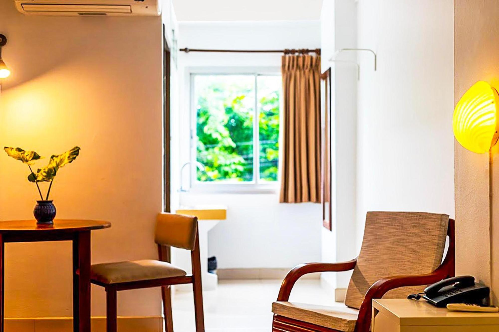 Collection O Howard Square Boutique Hotel Бангкок Екстер'єр фото