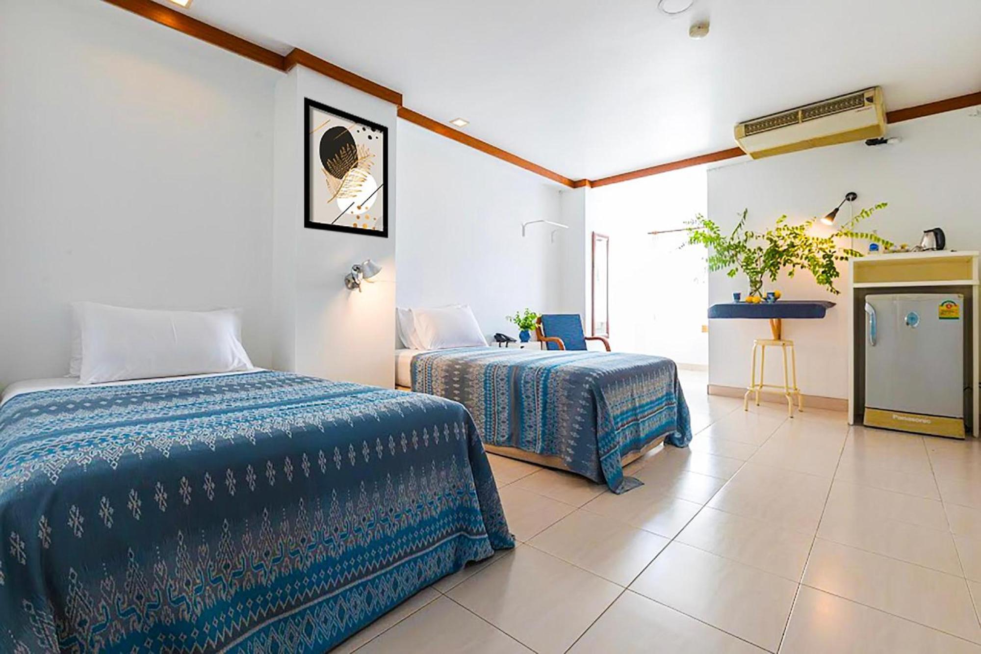 Collection O Howard Square Boutique Hotel Бангкок Екстер'єр фото